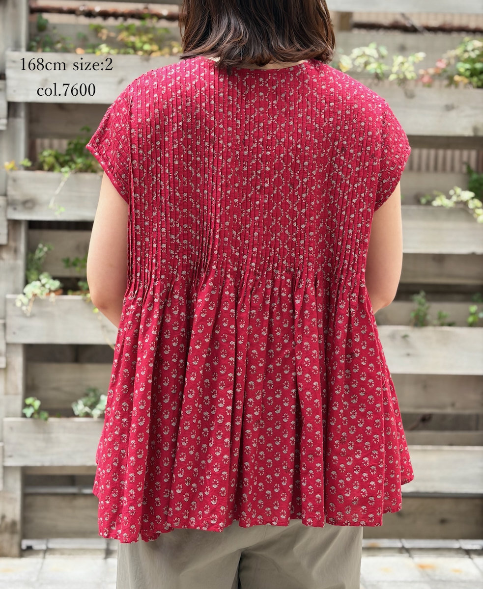 NMDS26252(シャツ) 80s VOILE SMALL GENTIANA BLOCK PRINT CREW-NECK BUTTON F/SLEEVE SHIRT WITH PINTUCK