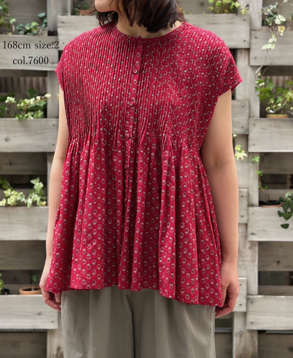 NMDS26252(シャツ) 80s VOILE SMALL GENTIANA BLOCK PRINT CREW-NECK BUTTON F/SLEEVE SHIRT WITH PINTUCK