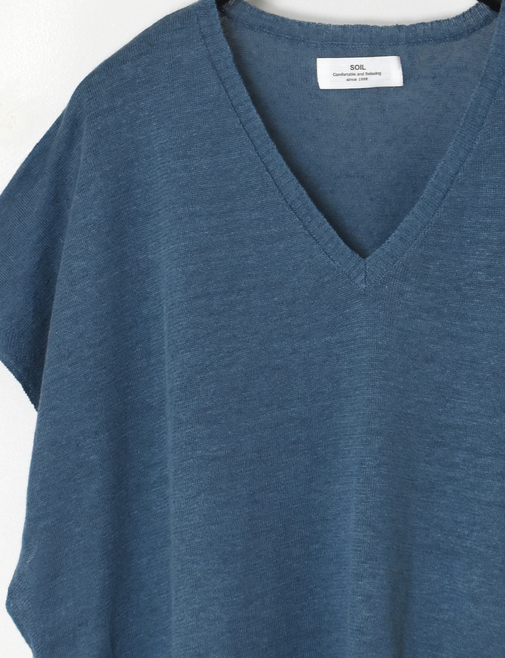 NNSL26003(ベスト) 12GG 1PLY LINEN/COTTON V-NECK VEST WITH SIDE BUTTON