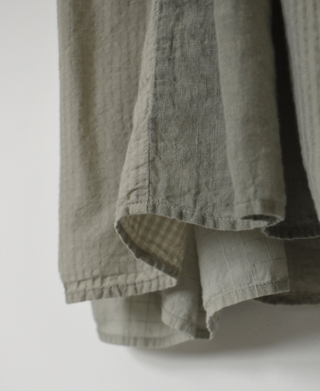 NMDS26264D(ワンピース) 80s ORGANIC COTTON/80s LINEN PATCHWORK OVERDYE BANDED FRENCH/SLEEVE SHIRT DRESS WITH MINI PINTUCK