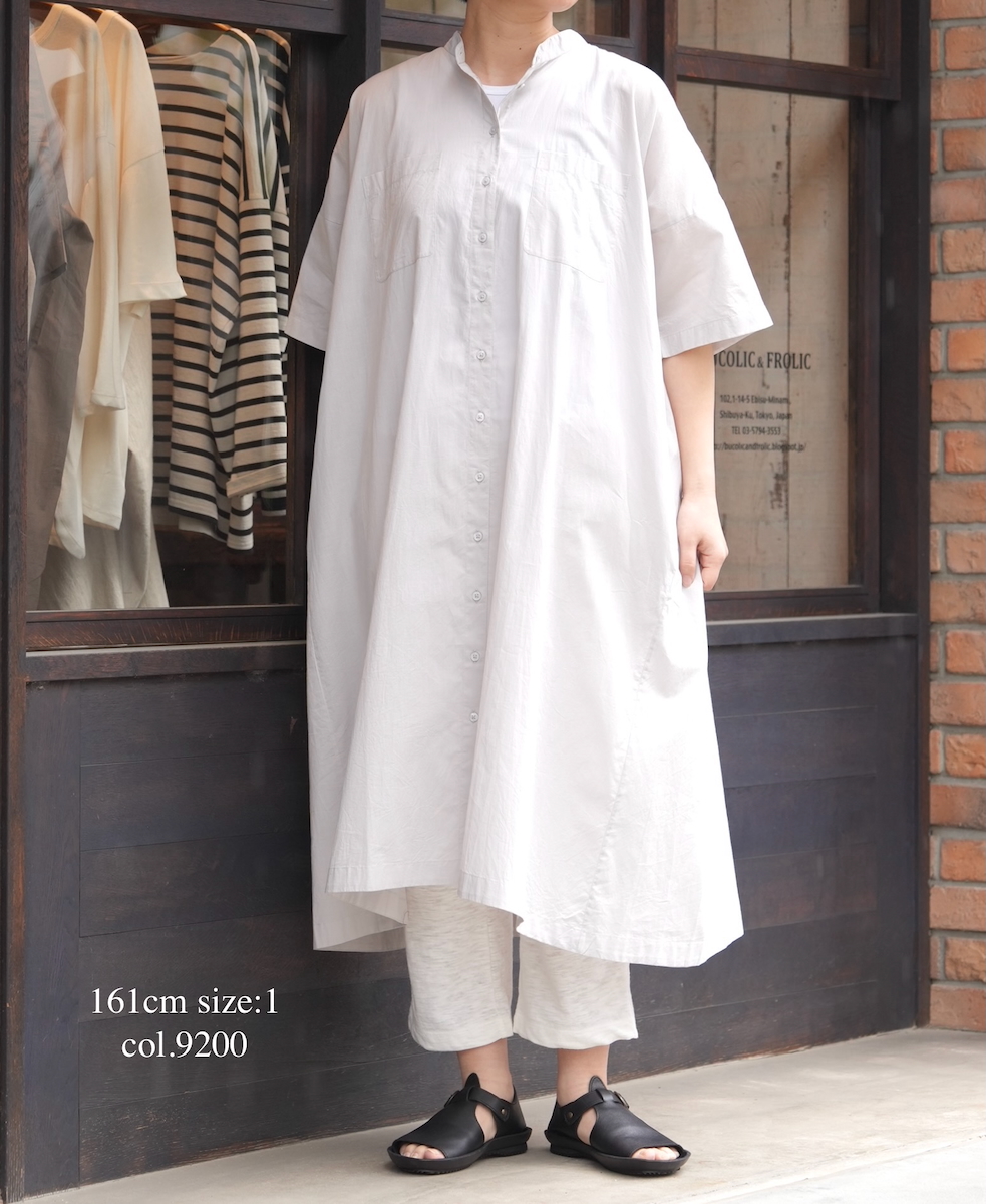 NSL26004(ワンピース) 60s CAMBRIC PLAIN BANDED COLLAR BACK SIDE GATHERED DRESS