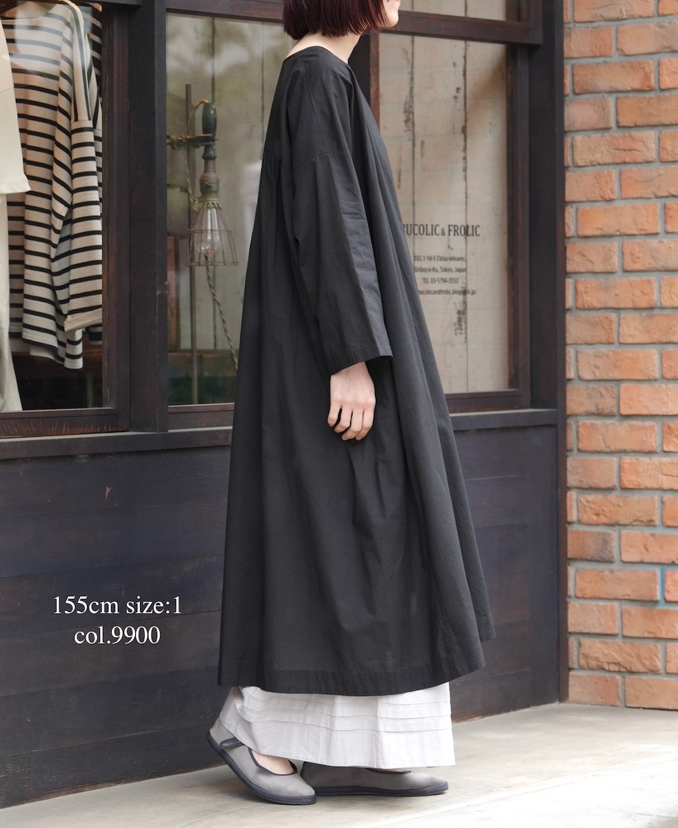 NSL26003(ワンピース) 60s CAMBRIC PLAIN CREW-NECK BACK SIDE GATHERED DRESS