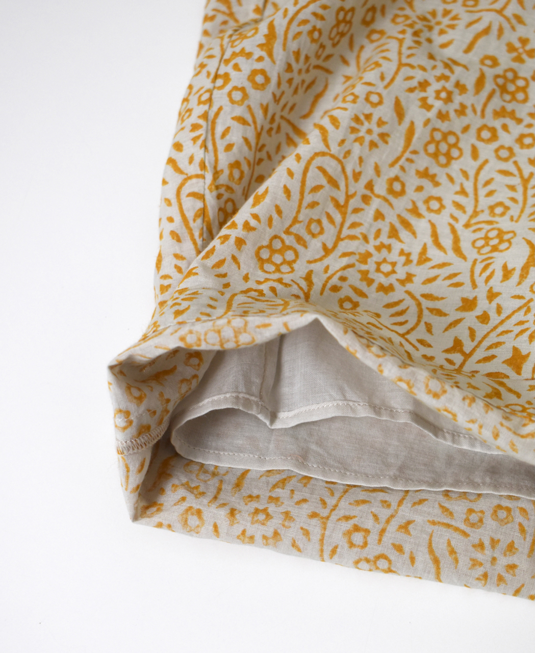 INMDS26106(パンツ) 80s COTTON FLOWER BLOCK PRINT 2TUCK TAPERED EASY PANTS