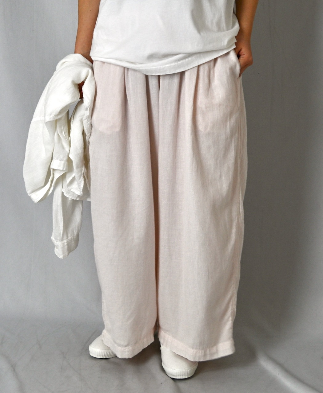 INAM2505G3D(パンツ) 30s GAUZE OVERDYE UTILITY GATHERED EASY PANTS WITH LINING