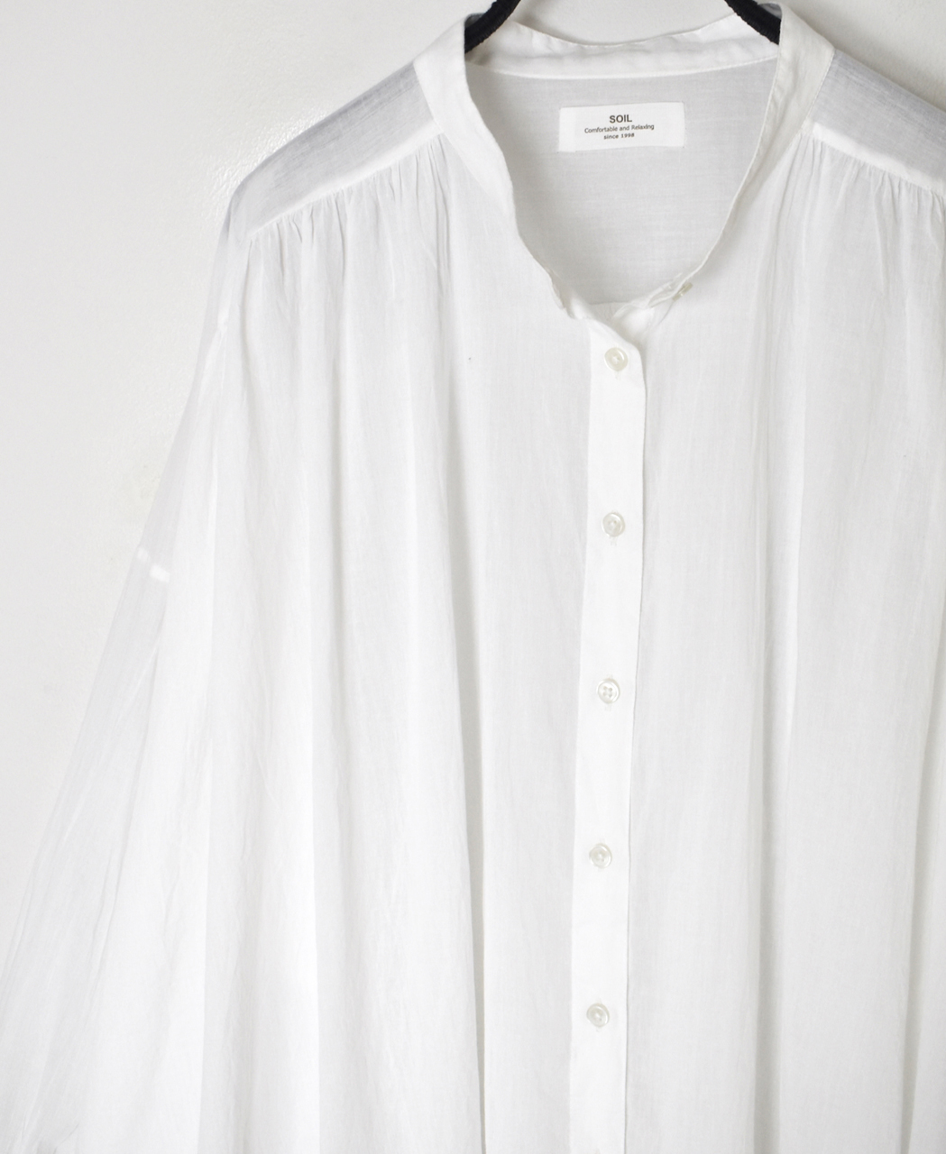 NSL26021(シャツ) 80s COTTON VOILE PLAIN BANDED COLLAR GATHERED SHIRT