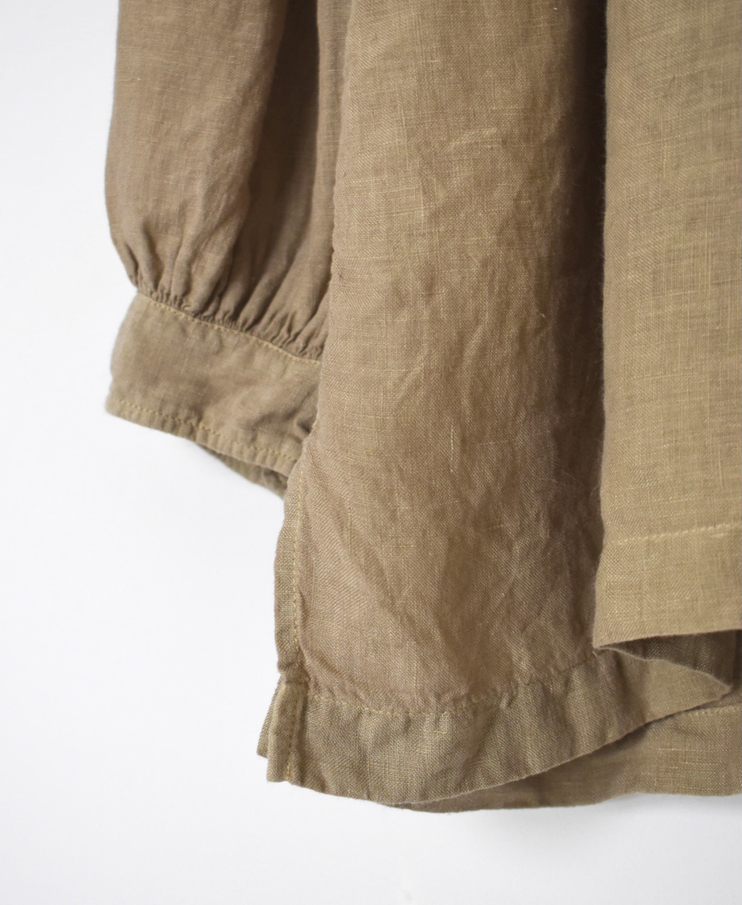 INMDS26003D(シャツ) 60s AUTO LOOM LINEN PLAIN (OVERDYE) BACK OPENING PULLOVER WITH MINI PINTUCK