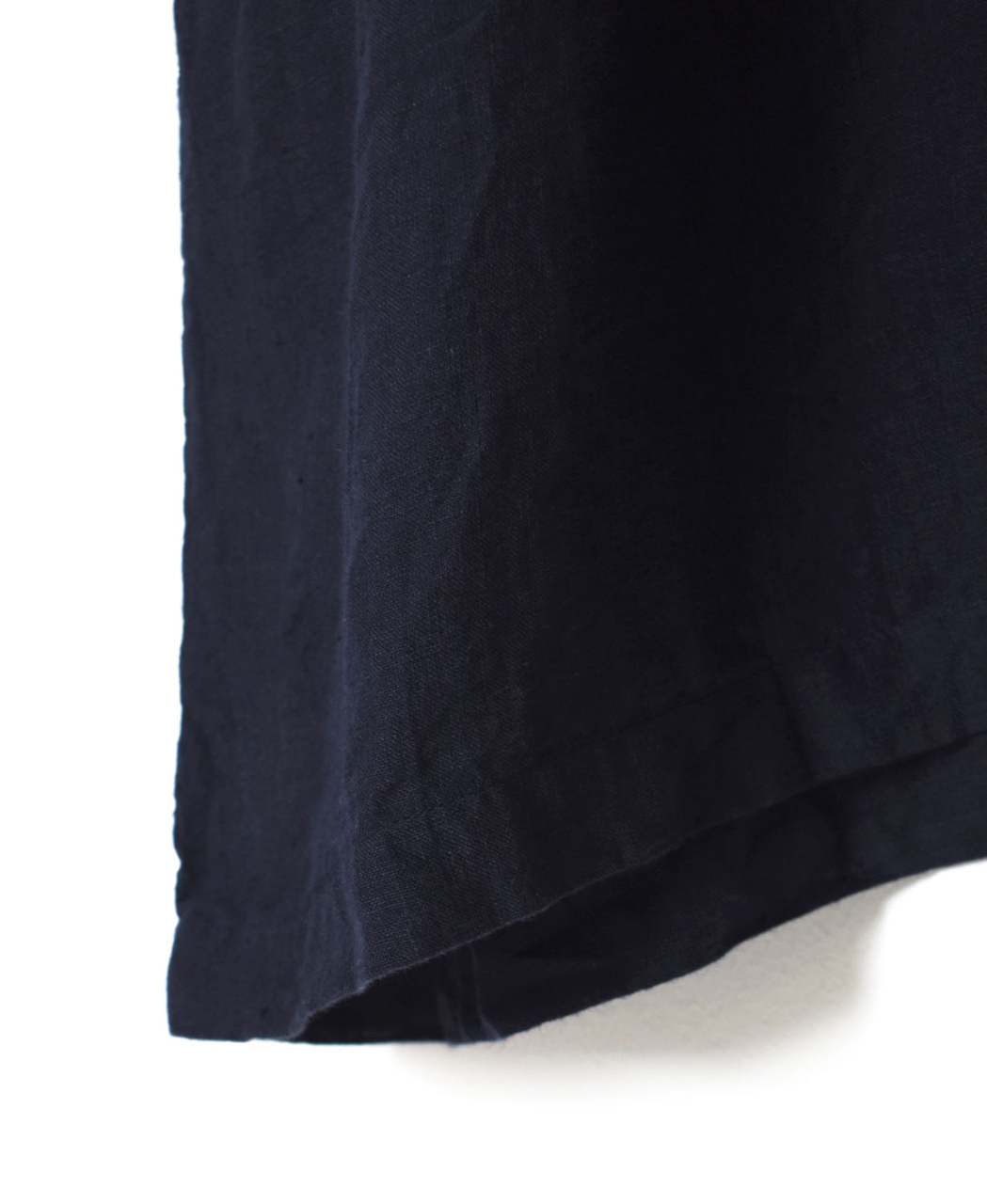 INMDS26004D(ワンピース) 60s AUTO LOOM LINEN PLAIN (OVERDYE) BACK OPENING PULLOVER DRESS WITH MINI PINTUCK