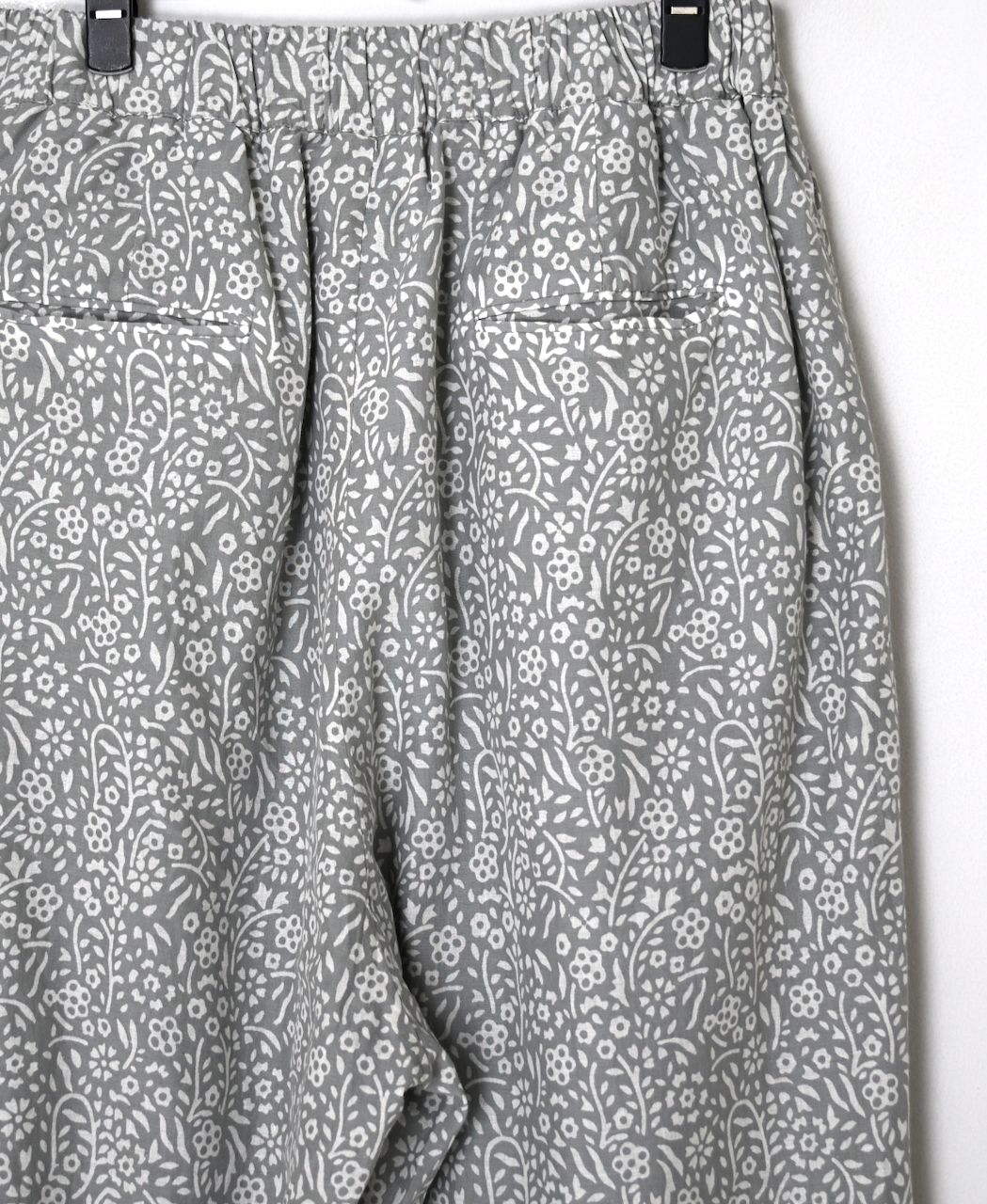 INMDS26106(パンツ) 80s COTTON FLOWER BLOCK PRINT 2TUCK TAPERED EASY PANTS