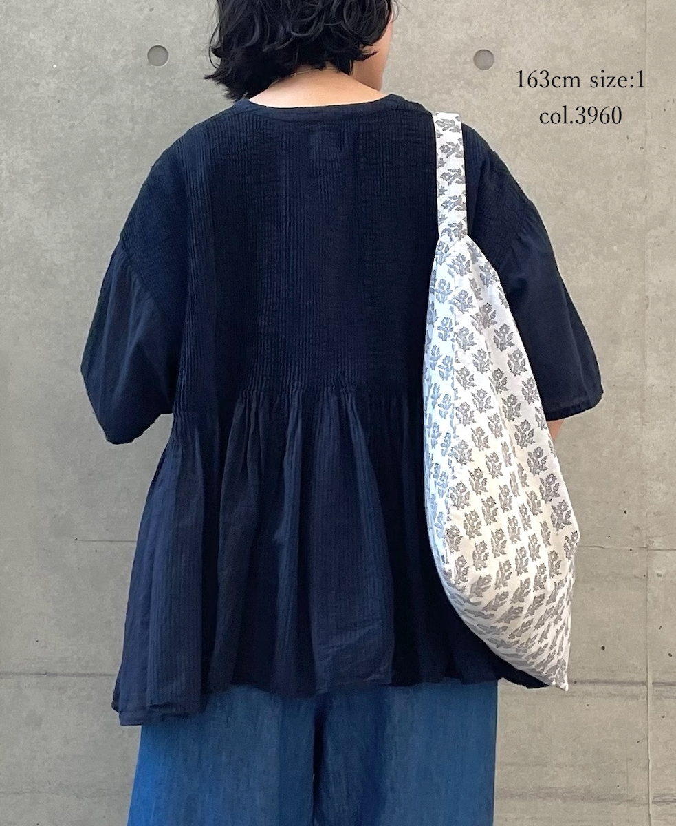 NMDS26262D(シャツ) 80s ORGANIC COTTON/80s LINEN PATCHWORK OVERDYE V-NECK S/SLEEVE SHIRT WITH MINI PINTUCK