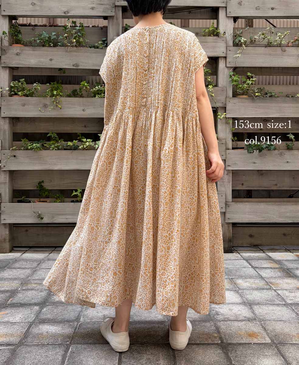 INMDS26104(ワンピース) 80s COTTON FLOWER BLOCK PRINT FRENCH/SL DRESS WITH RANDOM PLEATS