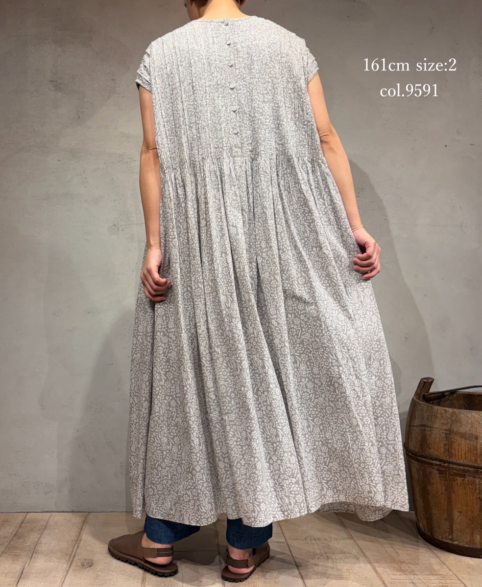 INMDS26104(ワンピース) 80s COTTON FLOWER BLOCK PRINT FRENCH/SL DRESS WITH RANDOM PLEATS