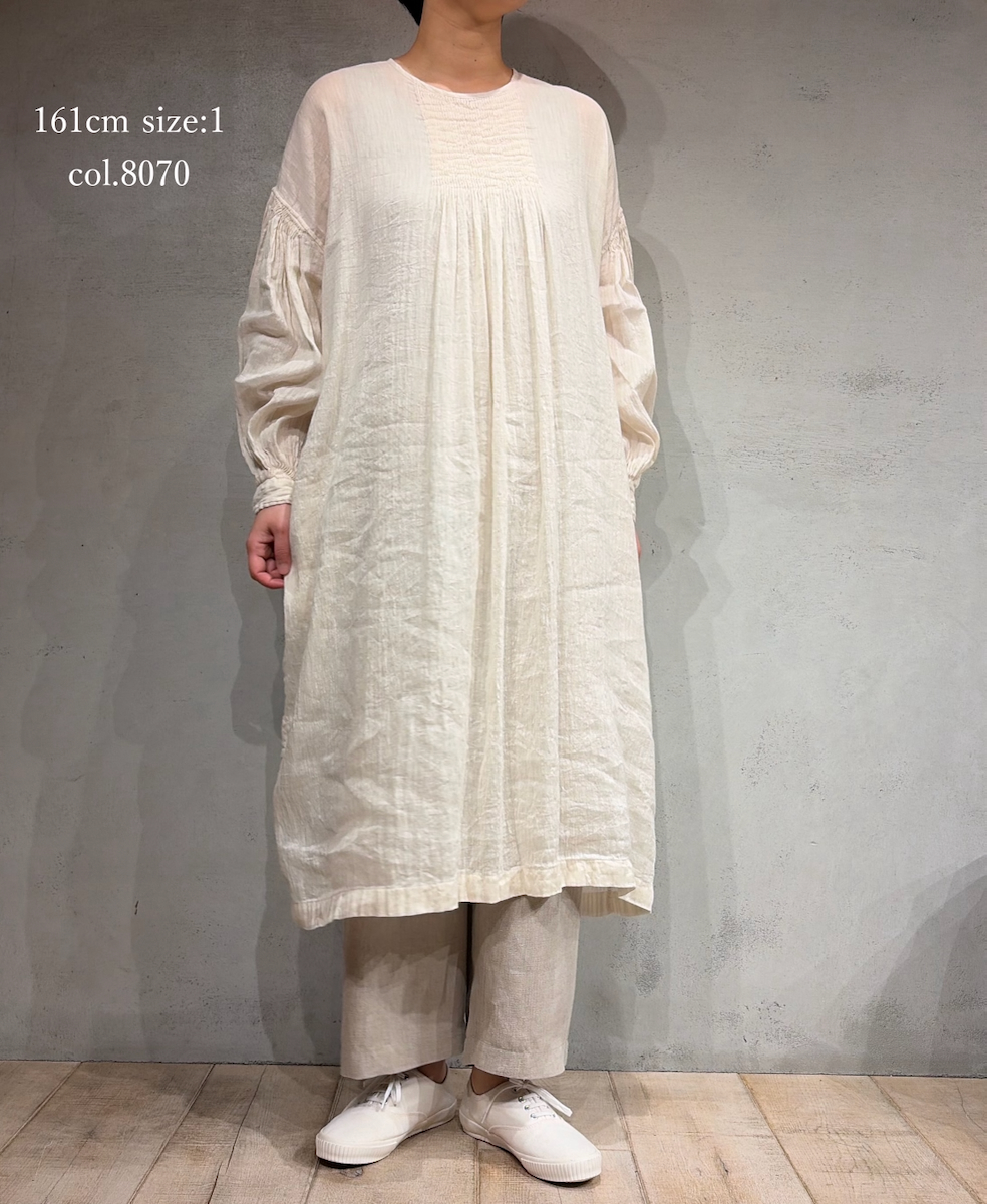 INMDS26011D(ワンピース) 60s AUTO LOOM LINEN/COTTON PLAIN(OVERDYE) BACK OPENING CREW-NECK SHIRTS DRESS WITH MINI PINTUCK