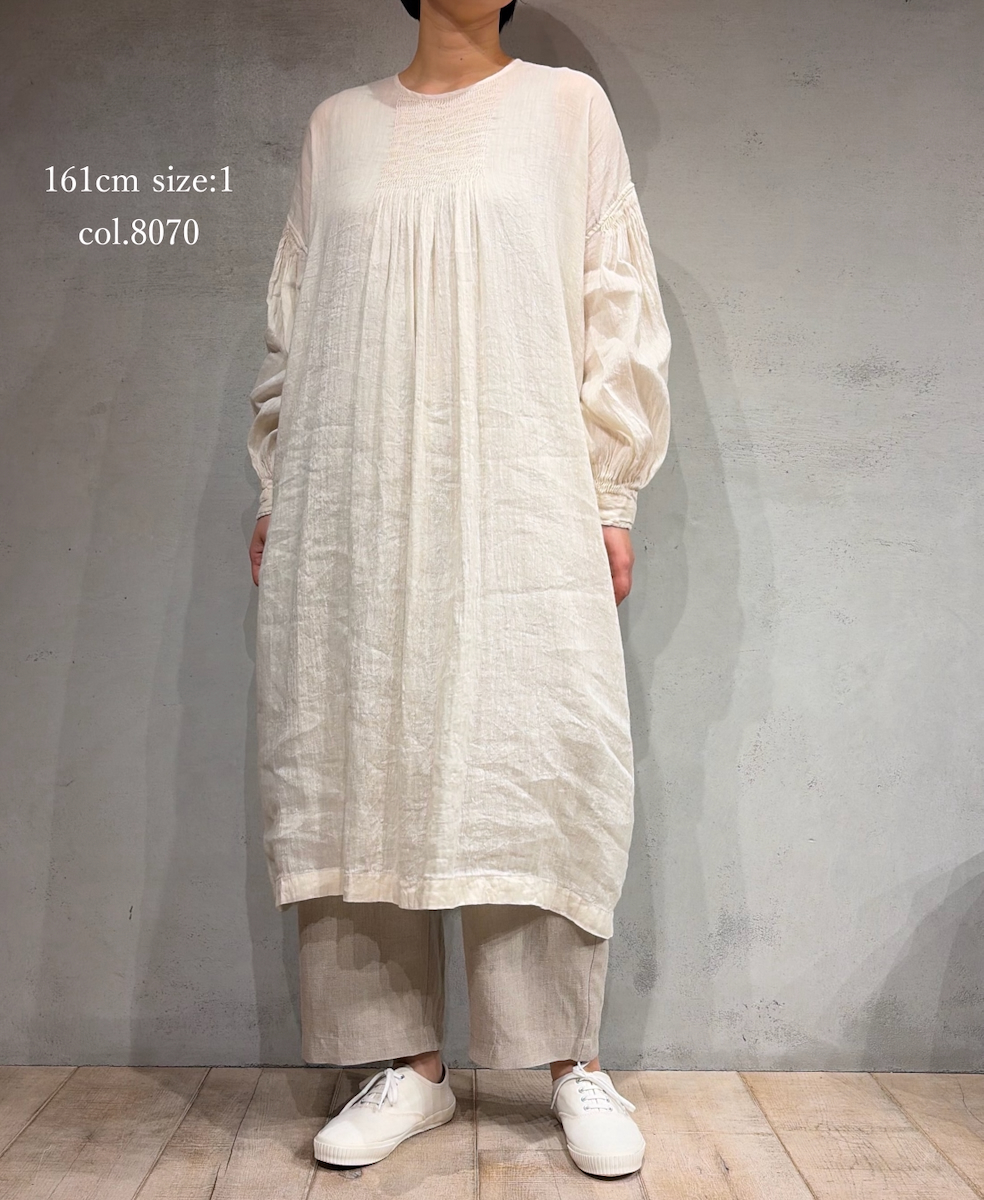 INMDS26011D(ワンピース) 60s AUTO LOOM LINEN/COTTON PLAIN(OVERDYE) BACK OPENING CREW-NECK SHIRTS DRESS WITH MINI PINTUCK