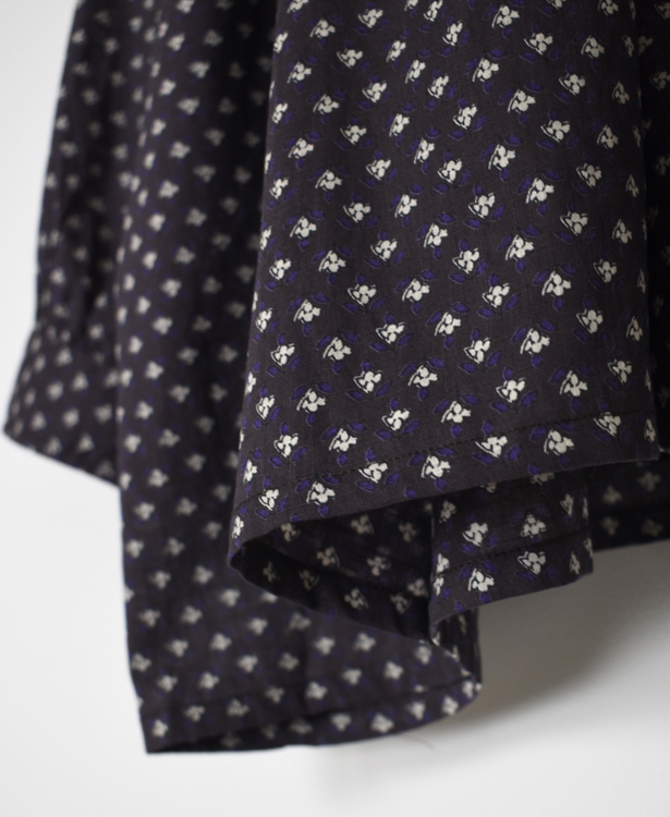 NSL26031(シャツ) COTTON SLUB SMALL FLOWER PRINT REGULAR COLLAR GATHERED SHIRT SMOCK