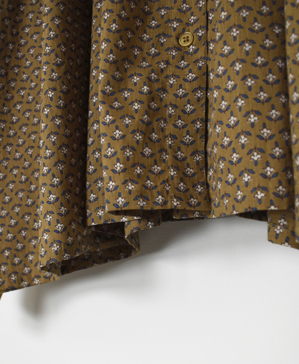 NSL26031(シャツ) COTTON SLUB SMALL FLOWER PRINT REGULAR COLLAR GATHERED SHIRT SMOCK
