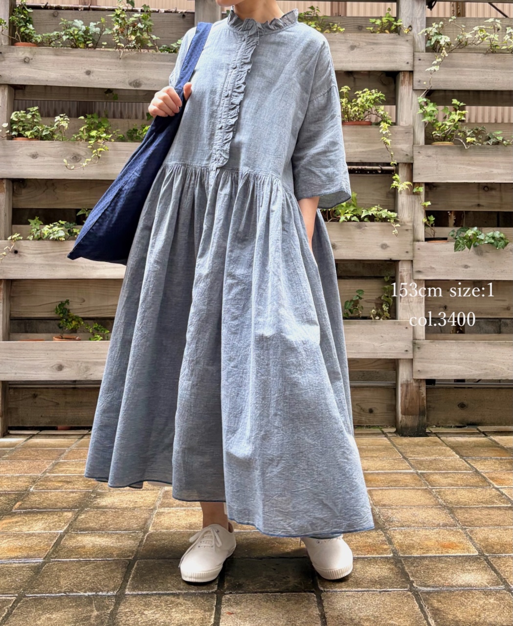 INMDS26042(ワンピース) HANDWOVEN YARN DYE CHAMBRAY FRILL COLLAR SHIRTS DRESS WITH RAJASTHAN GATHER