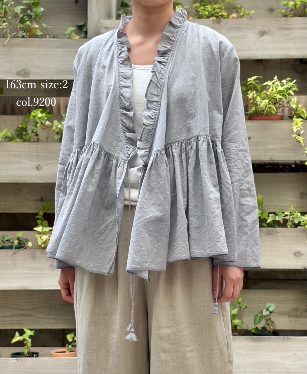 INMDS25065(シャツ) HANDWOVEN YARN DYE CHAMBRAY FRILL CACHE COEUR