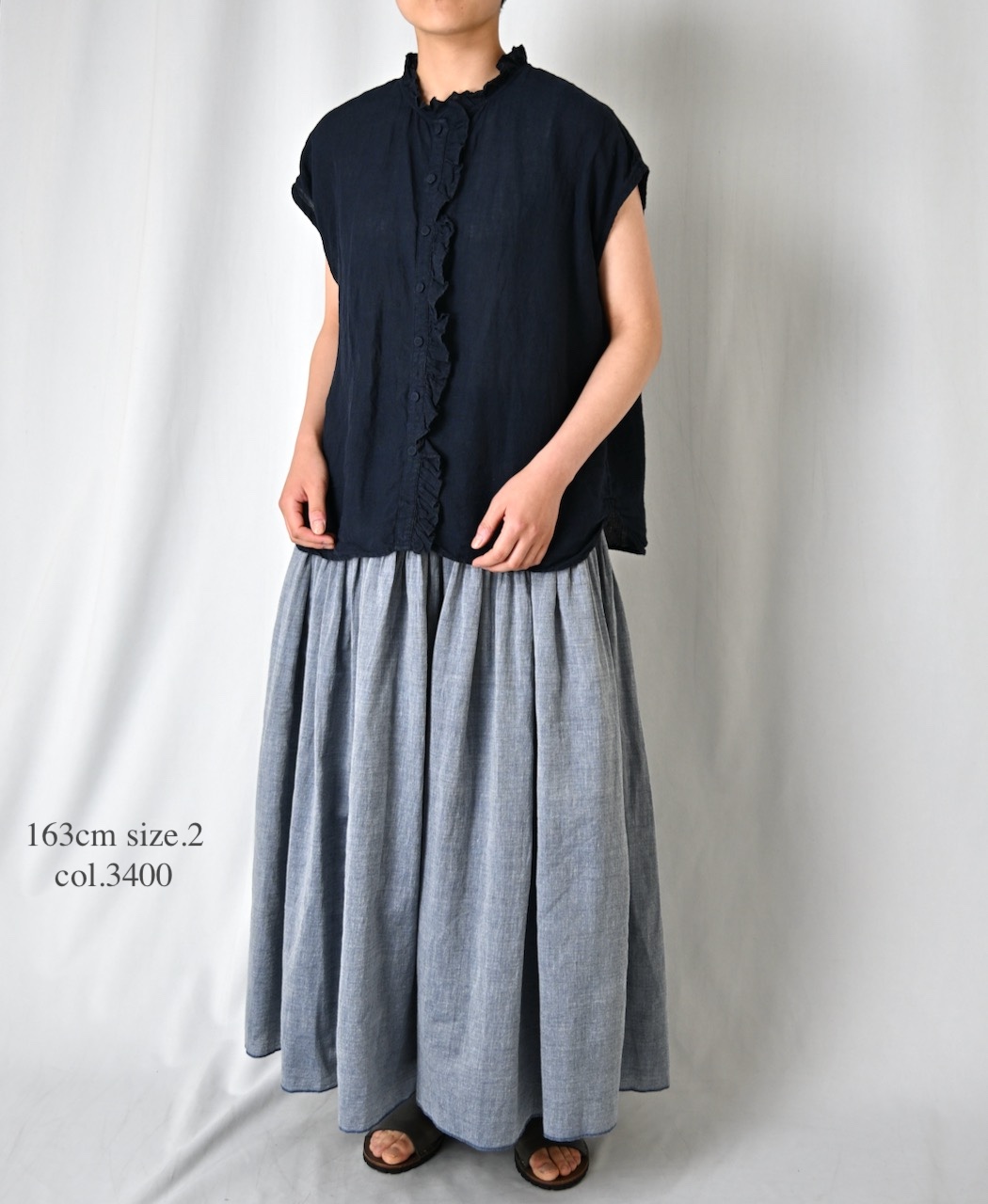 INMDS26043(スカート) HANDWOVEN YARN DYE CHAMBRAY PINTUCK FLARED SKIRT