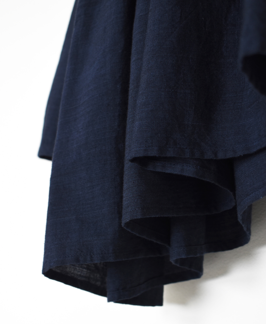 INMDS26052(シャツ) HANDWOVEN COTTON HAKEME CREW NECK 3/4SL SHIRTS WITH RANDOM PLEATS