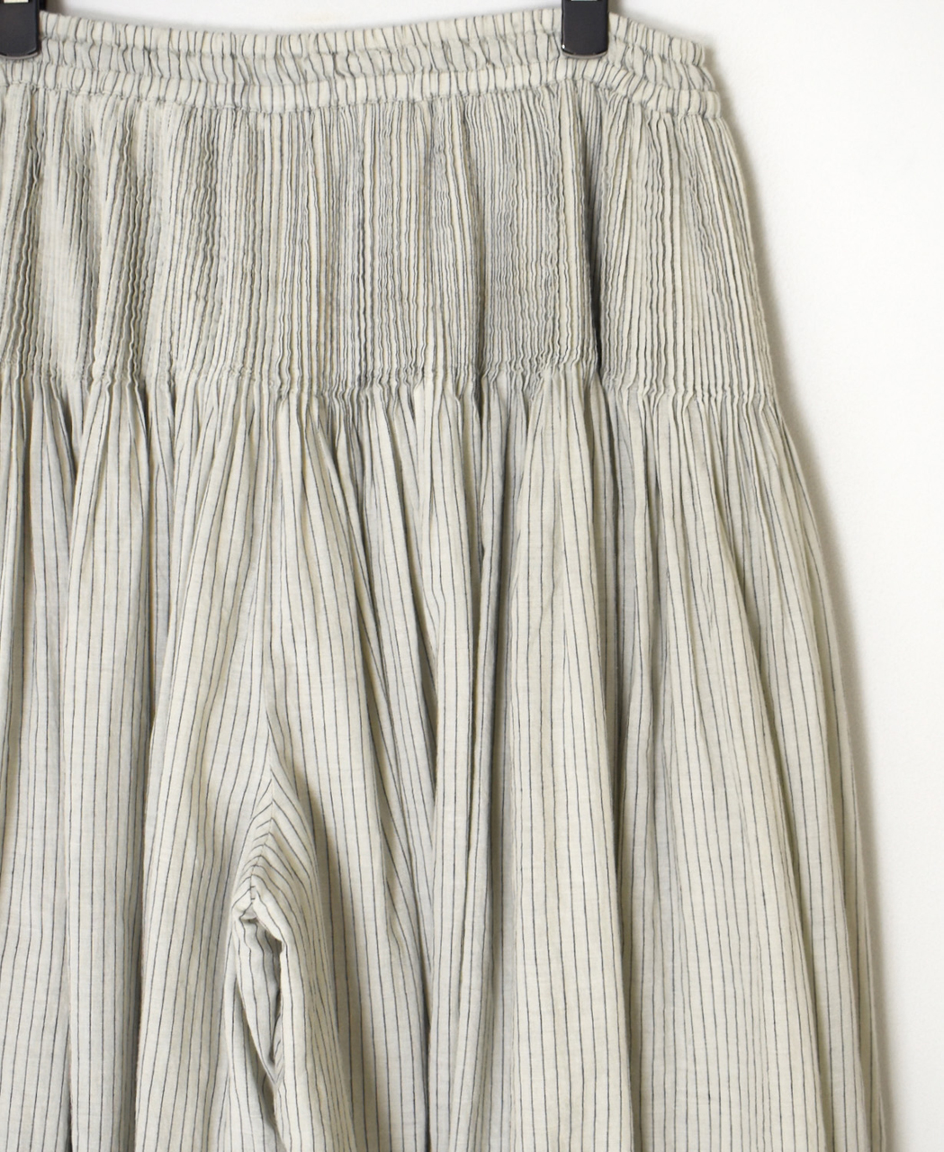 INMDS26065(キュロット) HANDWOVEN COTTON STRIPE CULOTTES WITH MINI PINTUCK