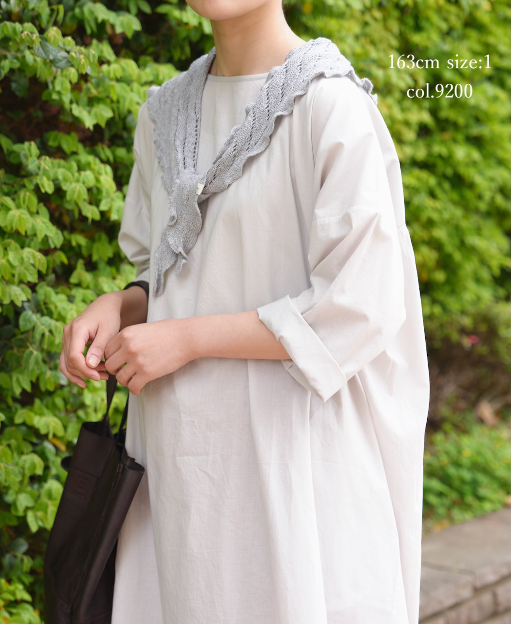 NSL26003(ワンピース) 60s CAMBRIC PLAIN CREW-NECK BACK SIDE GATHERED DRESS