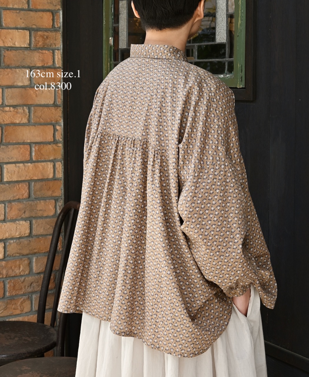 NSL26031(シャツ) COTTON SLUB SMALL FLOWER PRINT REGULAR COLLAR GATHERED SHIRT SMOCK