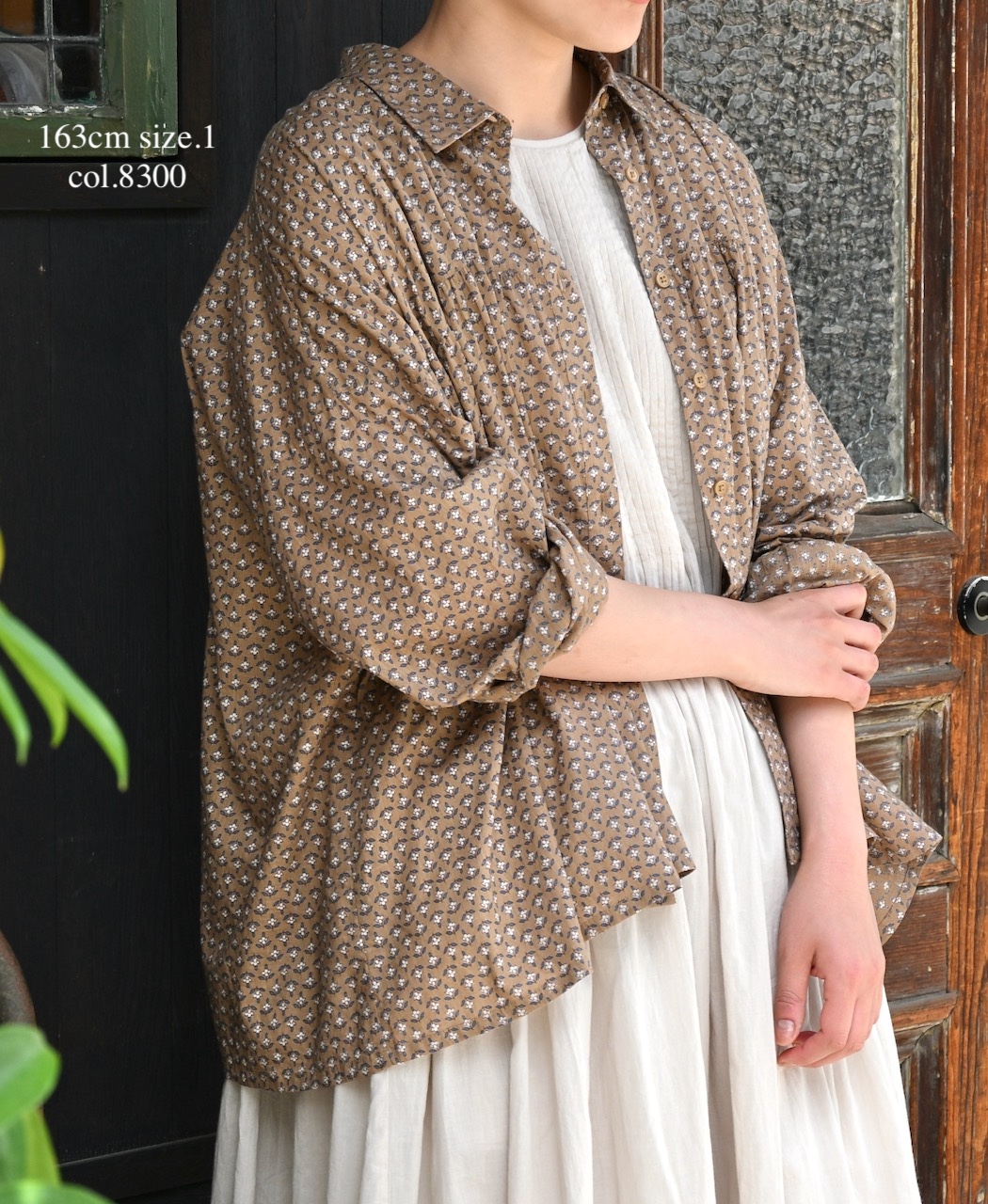 NSL26031(シャツ) COTTON SLUB SMALL FLOWER PRINT REGULAR COLLAR GATHERED SHIRT SMOCK