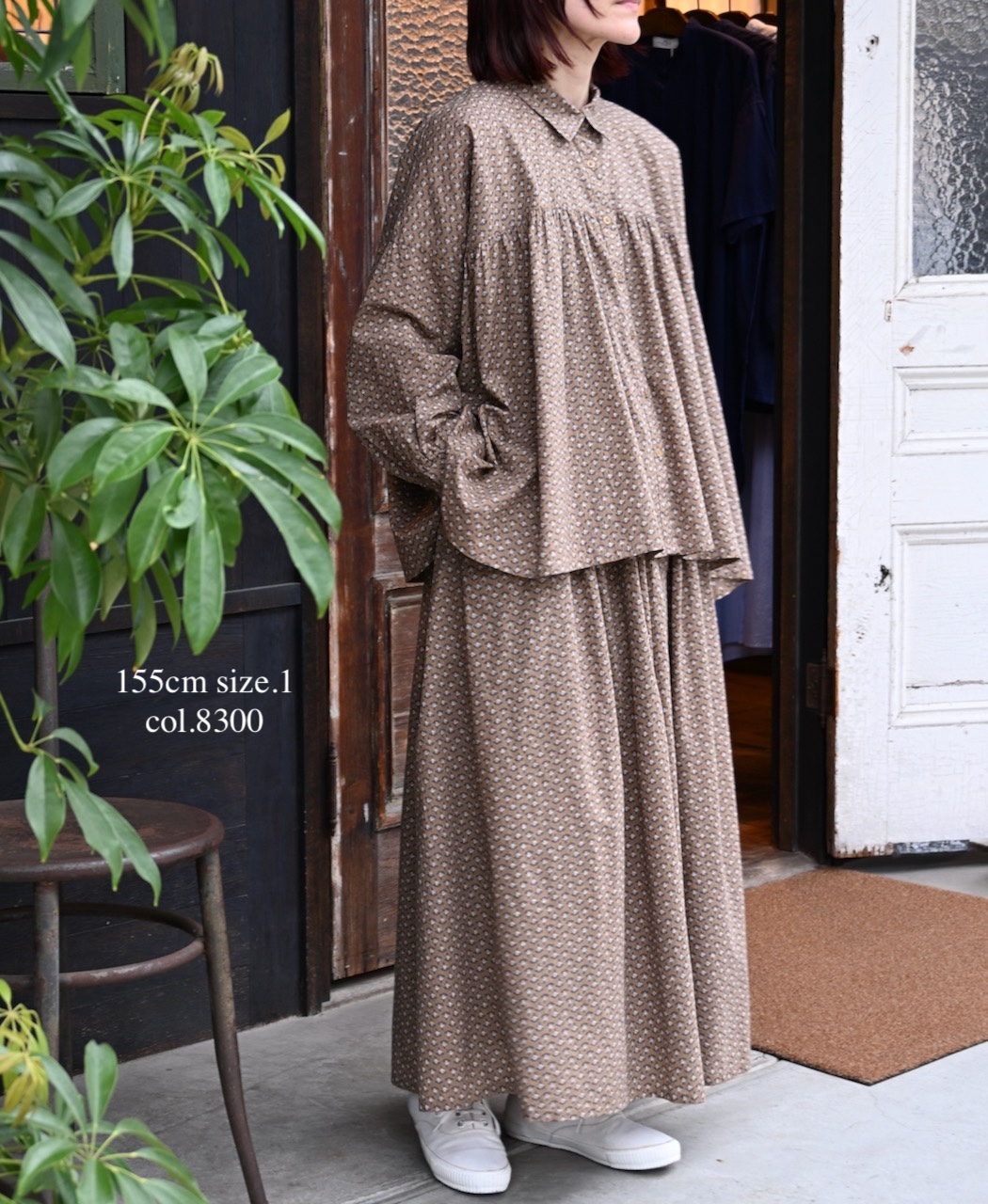 NSL26031(シャツ) COTTON SLUB SMALL FLOWER PRINT REGULAR COLLAR GATHERED SHIRT SMOCK