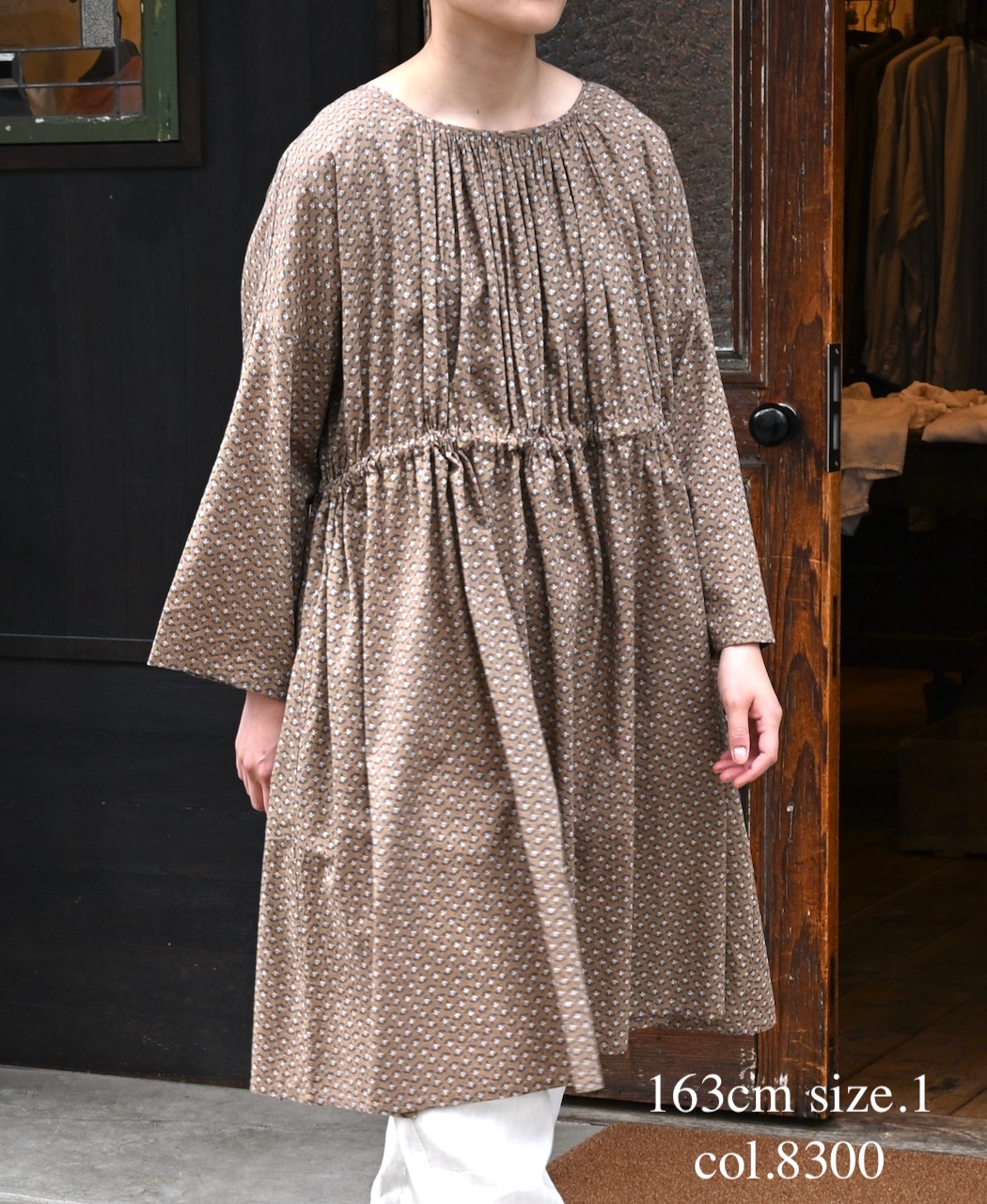 NSL26033(ワンピース) COTTON SLUB SMALL FLOWER PRINT 2WAY GATHERED SMOCK DRESS