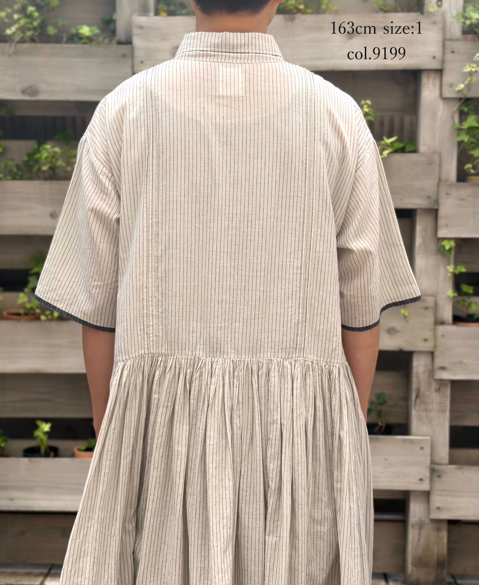 INMDS26064(ワンピース) HANDWOVEN COTTON STRIPE REGULAR COLLAR SHIRTS DRESS WITH RAJASTHAN GATHER