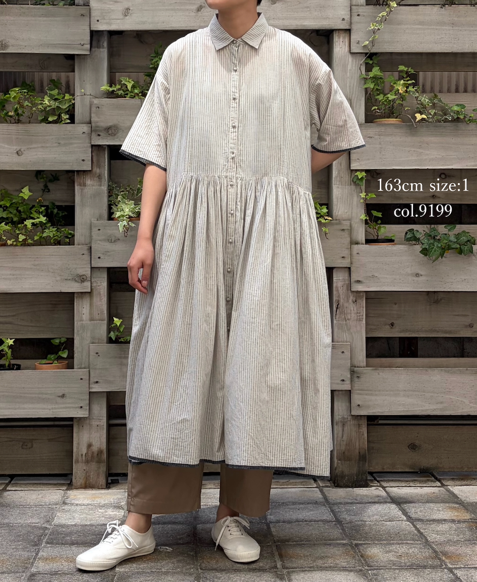 INMDS26064(ワンピース) HANDWOVEN COTTON STRIPE REGULAR COLLAR SHIRTS DRESS WITH RAJASTHAN GATHER