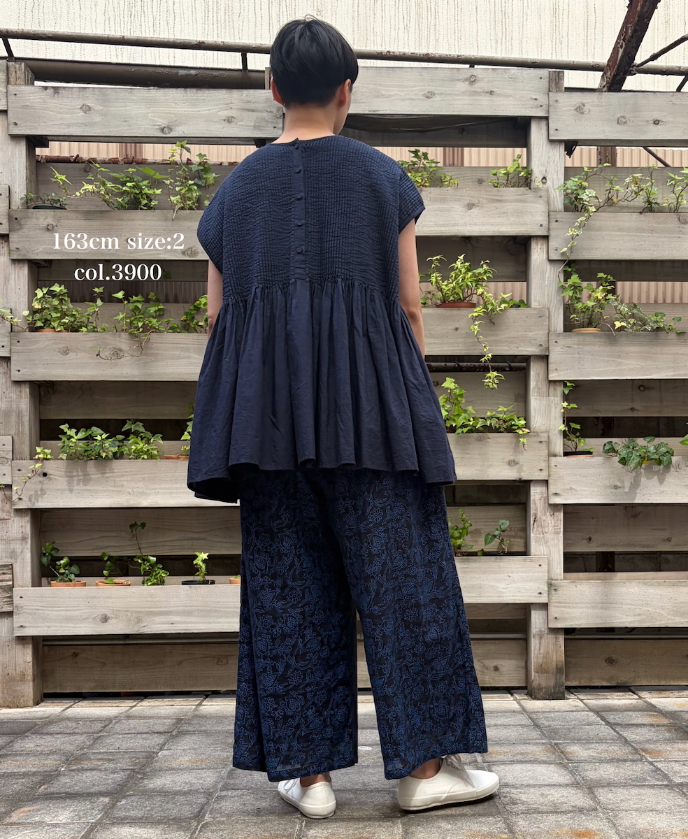 INMDS26053(シャツ) HANDWOVEN COTTON HAKEME CREW NECK FRENCH/SL SHIRTS WITH PINTUCK