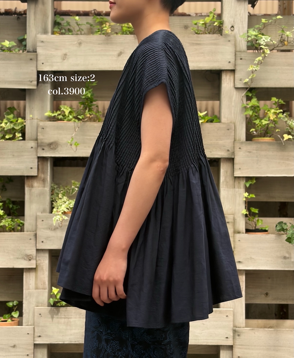 INMDS26053(シャツ) HANDWOVEN COTTON HAKEME CREW NECK FRENCH/SL SHIRTS WITH PINTUCK