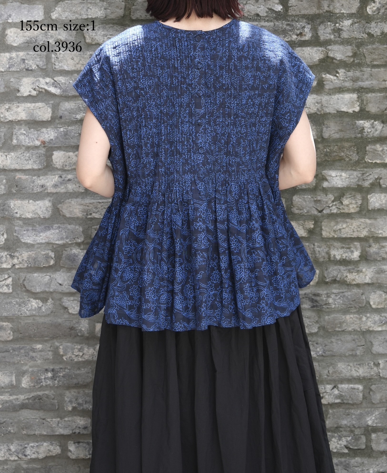 INMDS26096(シャツ) POWER LOOM COTTON DOBIE CHECK FLOWER HAND SCREEN PRINT CREW-NECK FRENCH/SL SHIRTS WITH PINTUCK