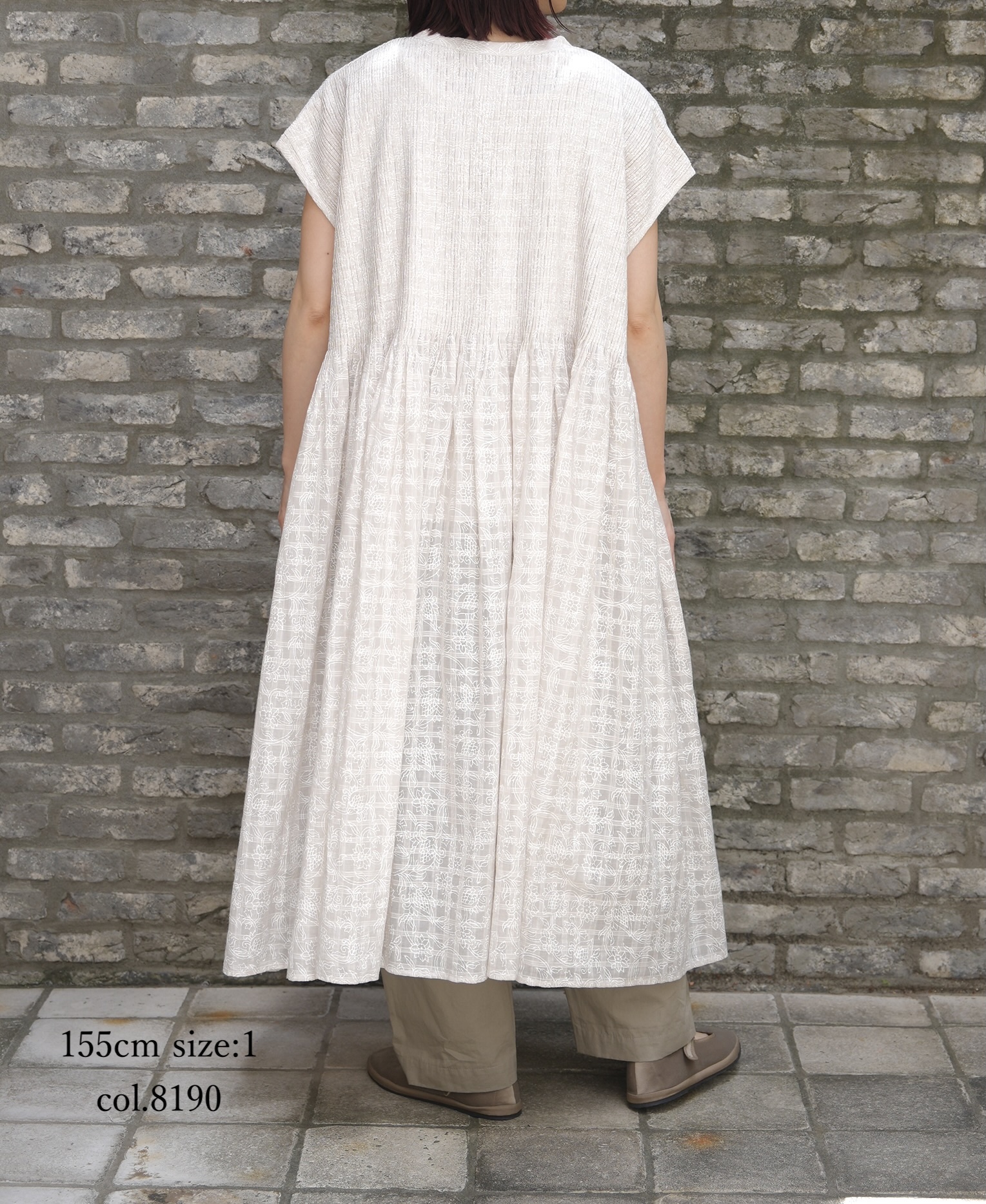 INMDS26097(ワンピース) POWER LOOM COTTON DOBIE CHECK FLOWER HAND SCREEN PRINT V-NECK FRENCH/SL PULLOVER DRESS MINI PINTUCK