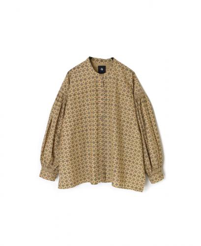 INMDS25771(シャツ) 80s COTTON VOILE CONTRAST FLOWER HAND SCREEN PRINT BANDED COLLAR SHIRT WITH MINI PINTUCK