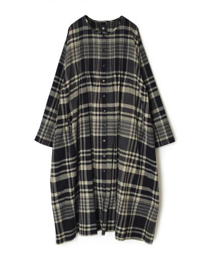 INMDS25734(ワンピース) HANDWOVEN HEAVY COTTON CHECK CREW-NECK DRESS WITH MINI PINTUCK