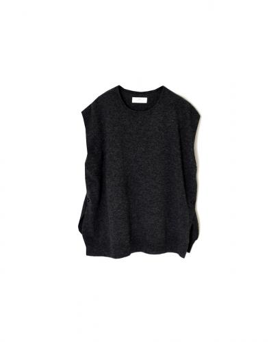 GNSL25521(ニット) 12GG 1PLY PLAIN STITCH WOOL/NYLON CREW-NECK VEST WITH SIDE BUTTON