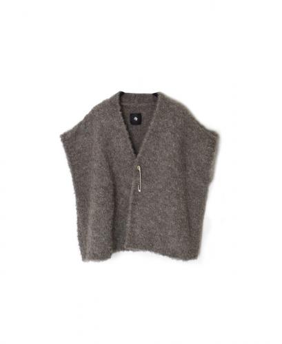 CNMDS2561A (ベスト) BOUCLE V-NECK  SHORT LENGTH VEST WITH PIN